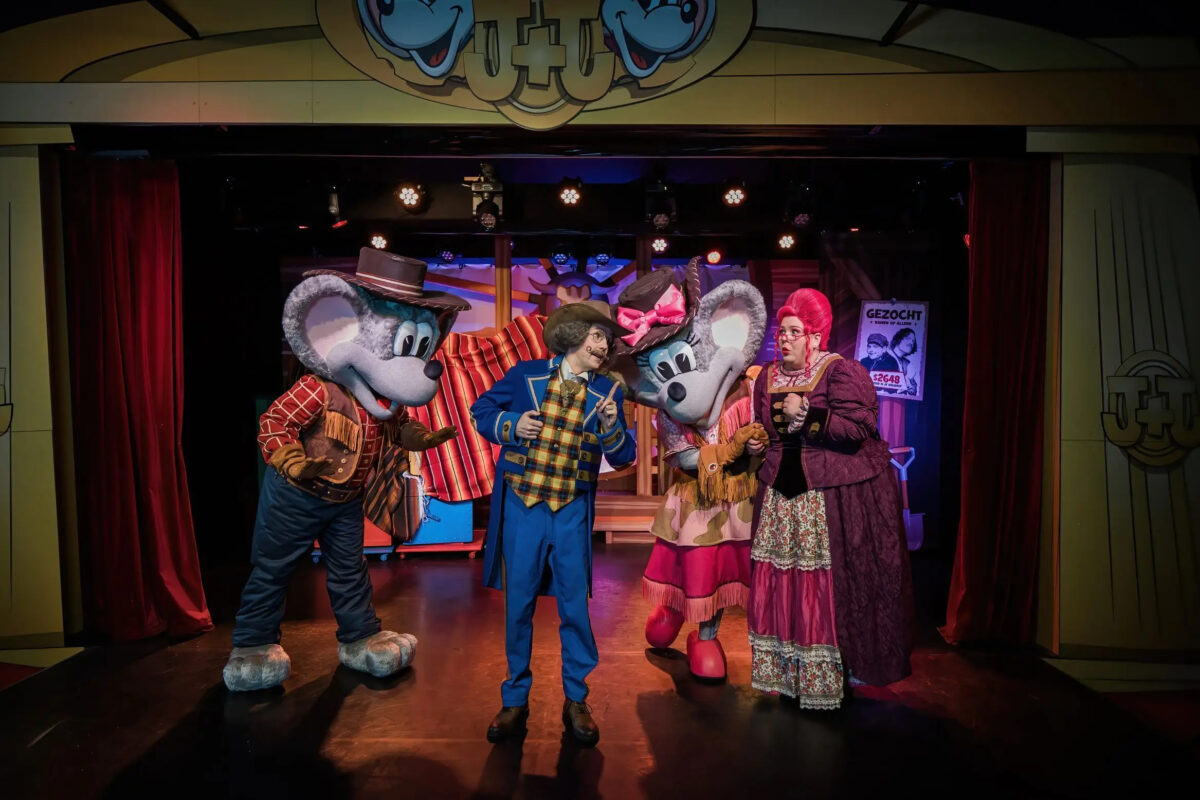 Theatershow met Jul & Julia in Julianatoren - pretpark jonge kinderen in Apeldoorn